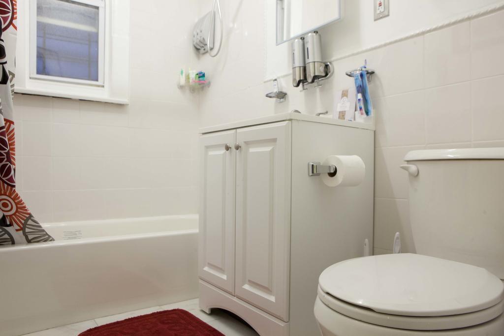 Studio And 1 Bedroom Apartments - Bronx ニューヨーク エクステリア 写真