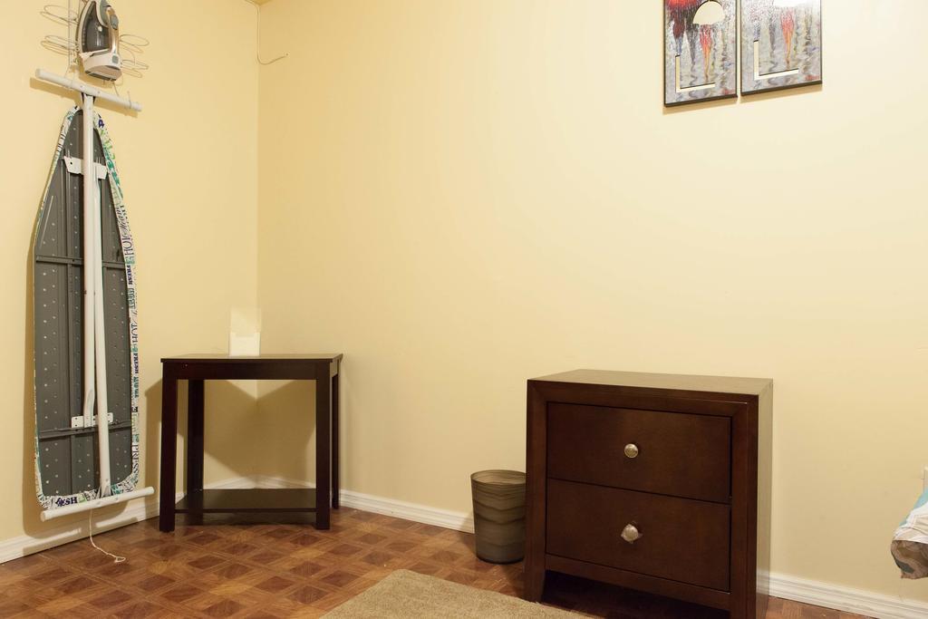 Studio And 1 Bedroom Apartments - Bronx ニューヨーク エクステリア 写真
