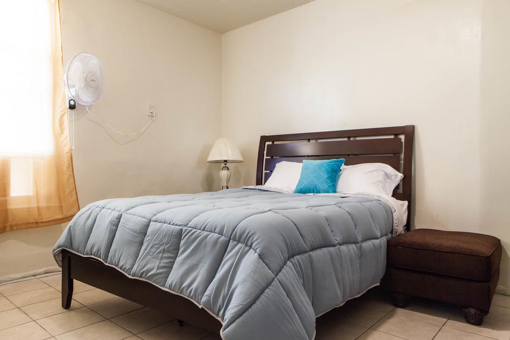 Studio And 1 Bedroom Apartments - Bronx ニューヨーク エクステリア 写真