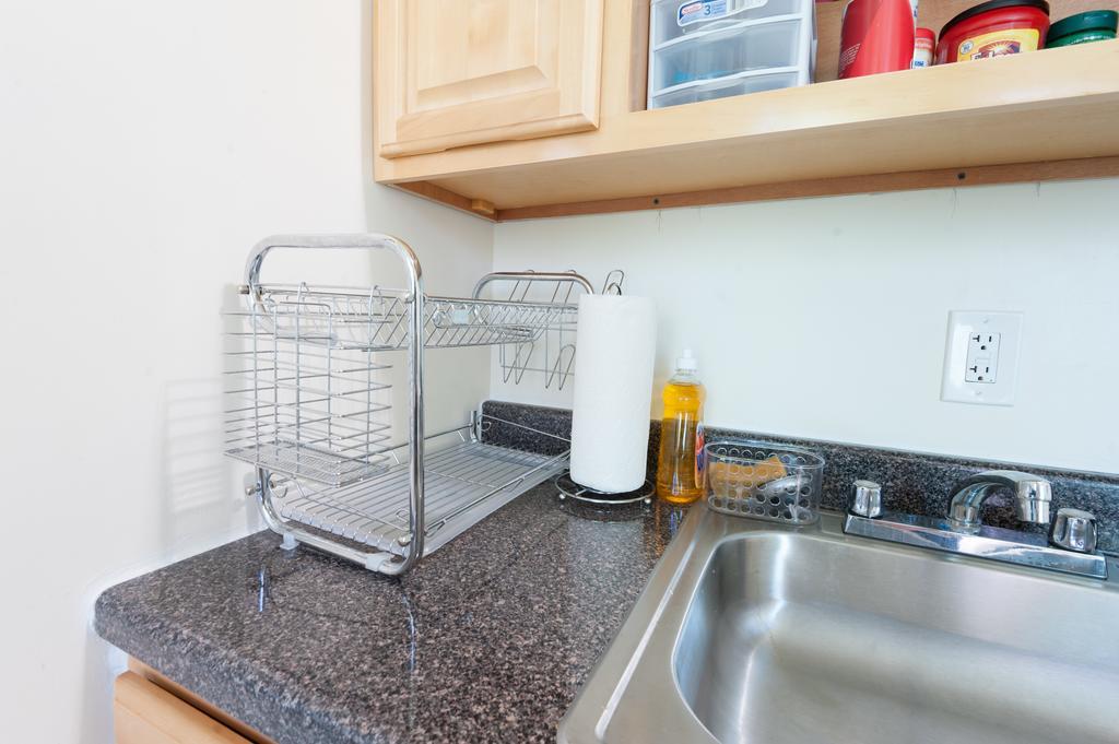 Studio And 1 Bedroom Apartments - Bronx ニューヨーク エクステリア 写真
