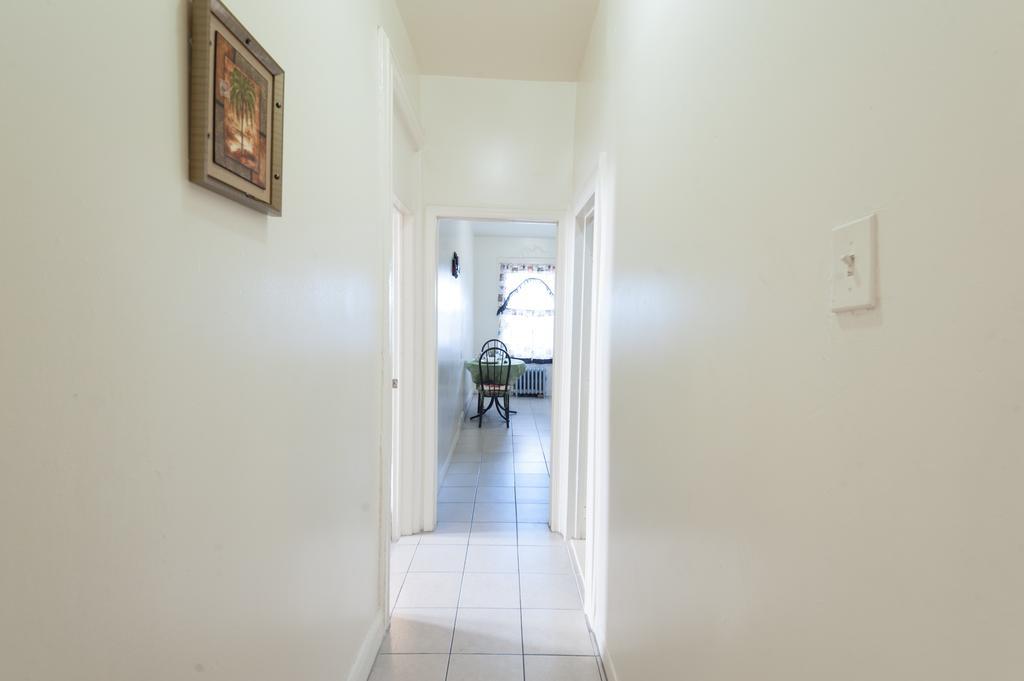 Studio And 1 Bedroom Apartments - Bronx ニューヨーク エクステリア 写真