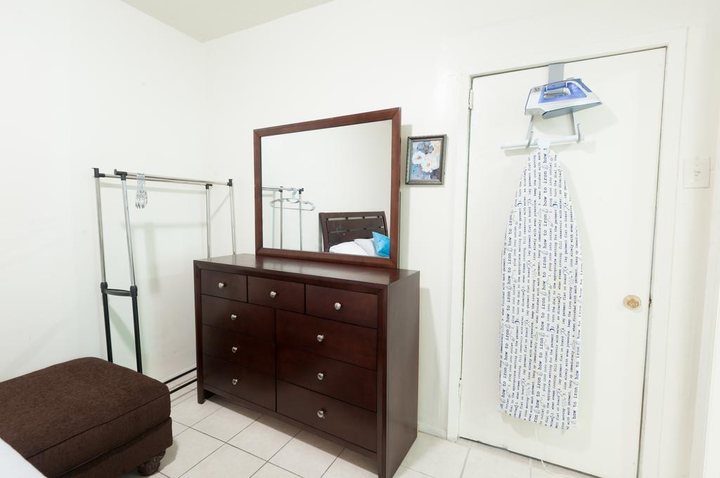 Studio And 1 Bedroom Apartments - Bronx ニューヨーク エクステリア 写真