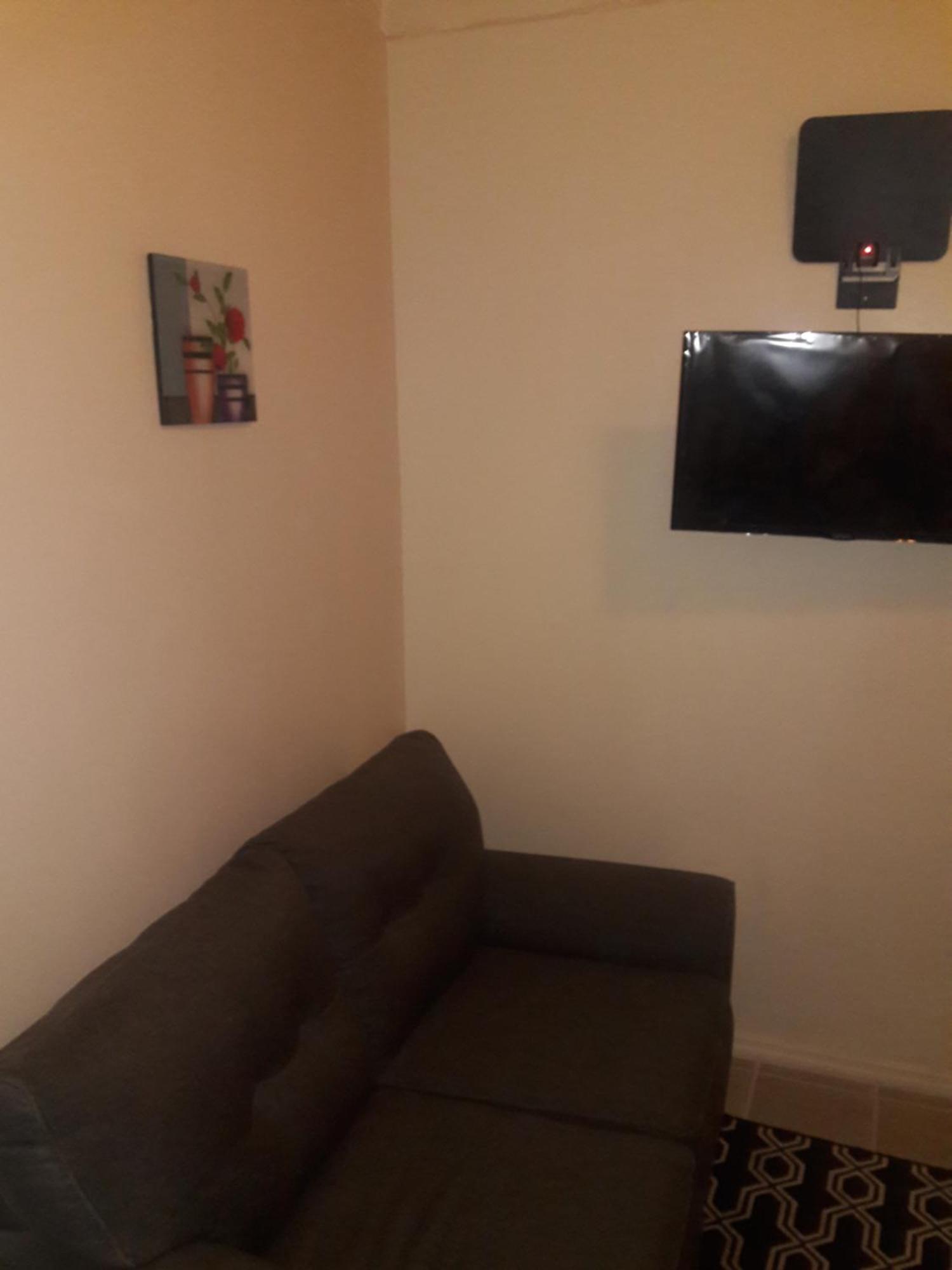 Studio And 1 Bedroom Apartments - Bronx ニューヨーク エクステリア 写真