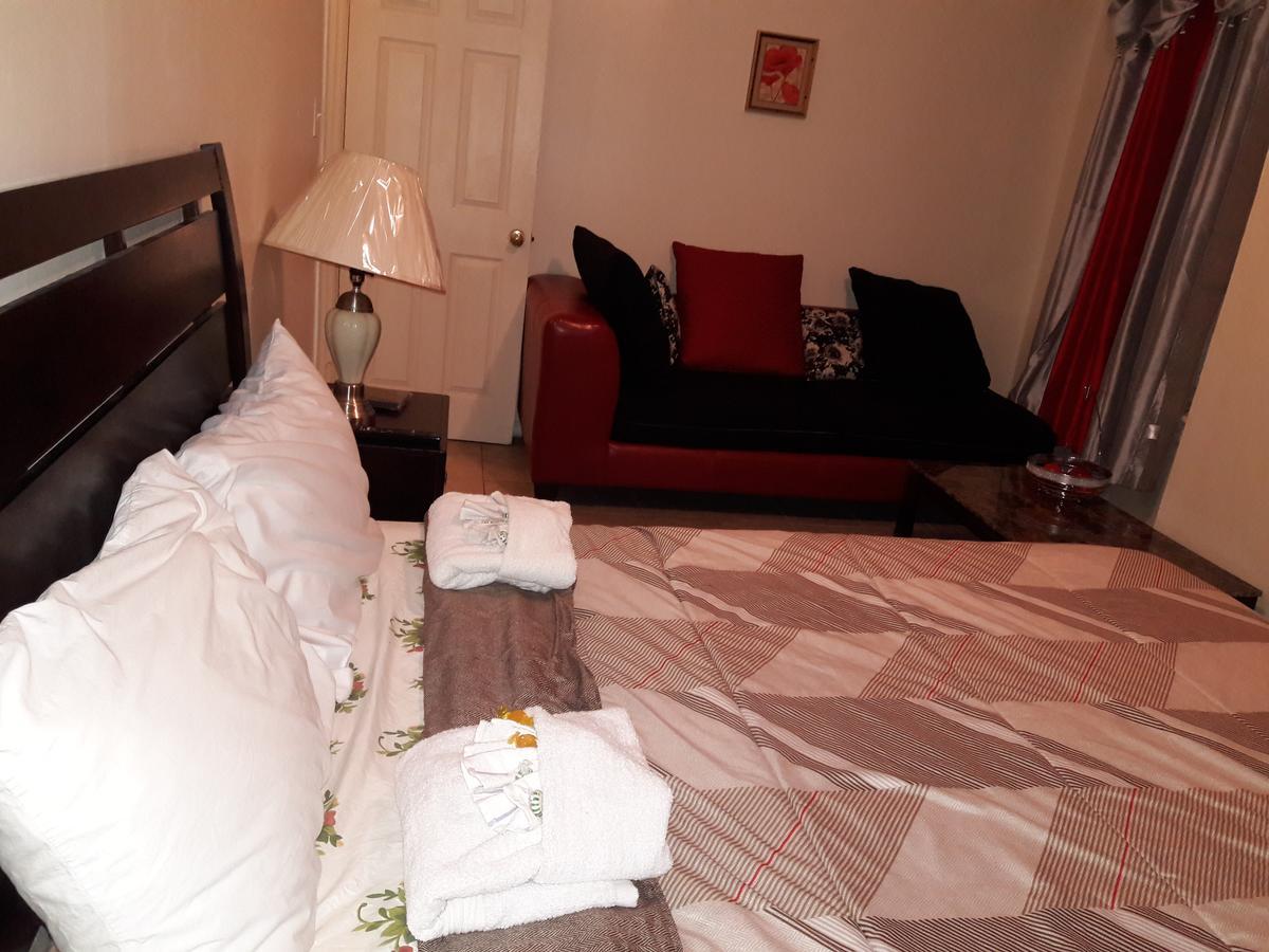 Studio And 1 Bedroom Apartments - Bronx ニューヨーク エクステリア 写真